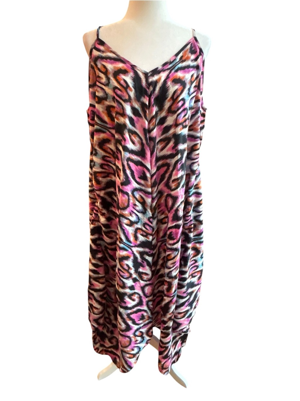 NWT MLLE GABRIELLE ABSTRACT ANIMAL IKAT PRINT MAXI DRESS PLUS SIZE 3X PINK